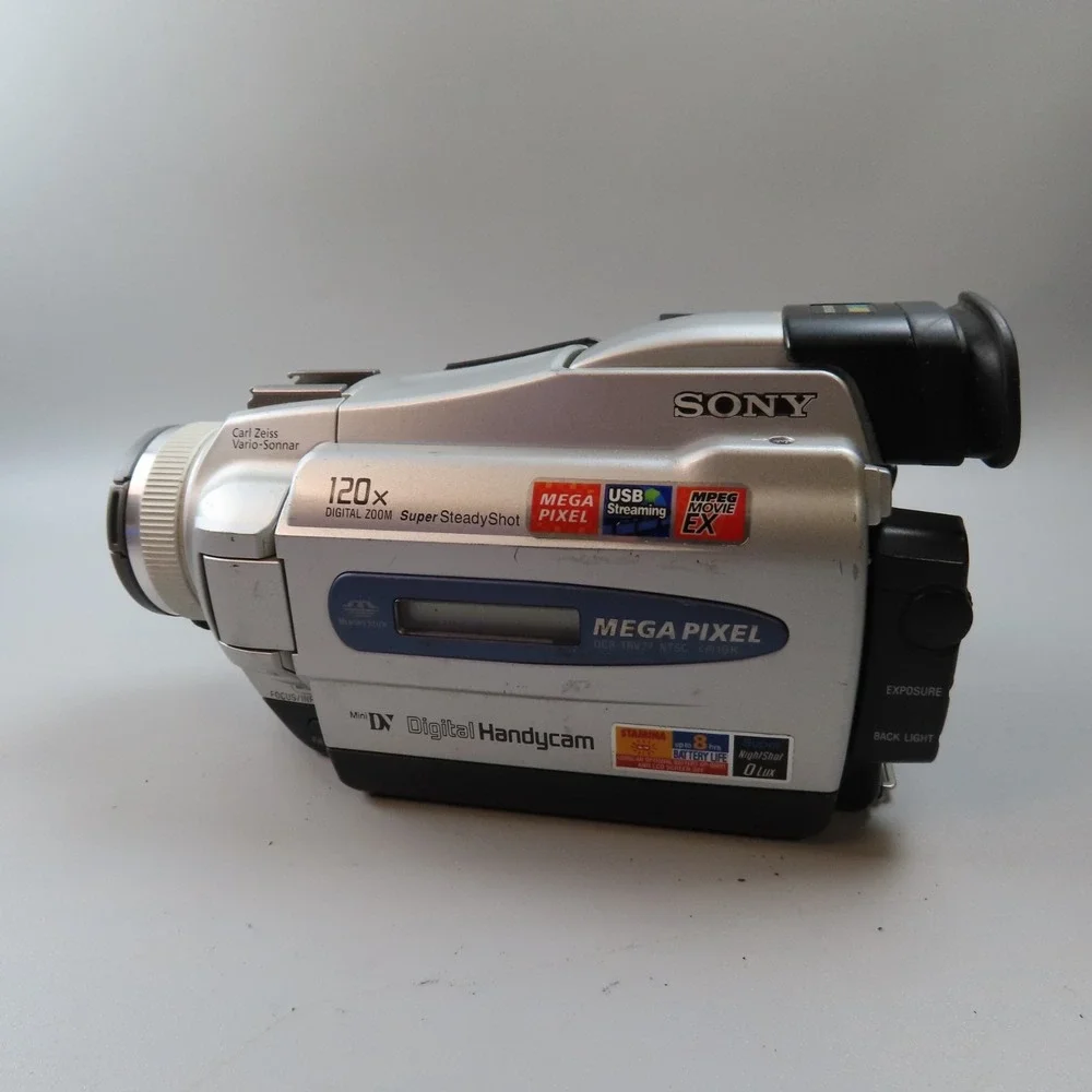 Sony DCR-TRV27 Handycam MiniDV Issue Turns On– For Parts/Repair READ